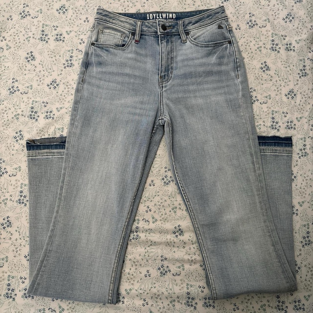 Idyllwind Light Wash Straight-Leg Women’s Jeans - Pale Blue